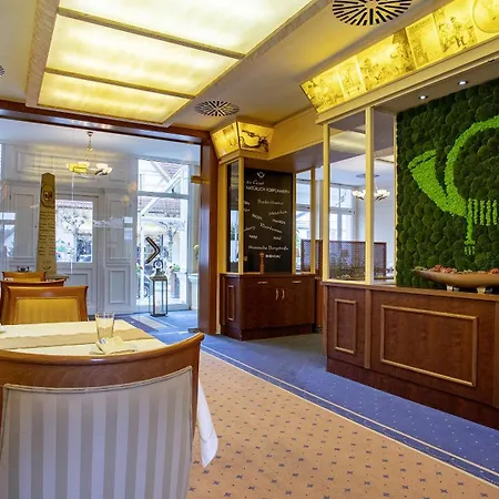 Zur Post - Ein Rovell Hotel