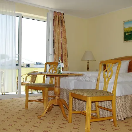 Zur Post - Ein Rovell 4*