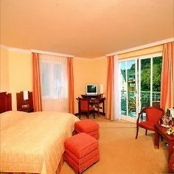 Zur Post - Ein Rovell Hotel 4*